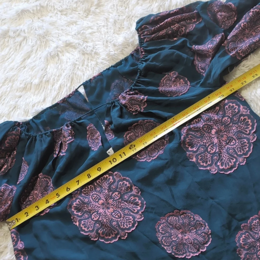 Trina Turk Teal & Pink Saloni Silk Puff Sleeve Top - Picture 11 of 12